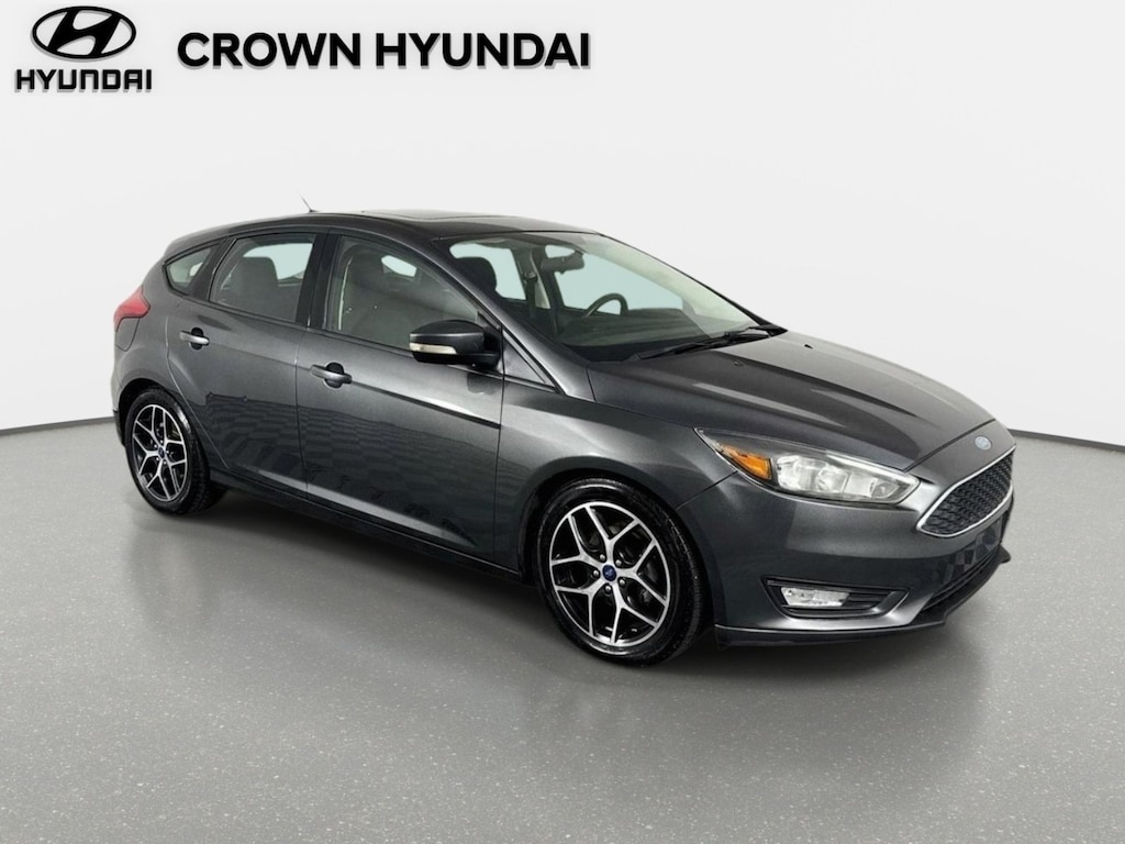 Used 2017 Ford Focus SEL Hatchback
