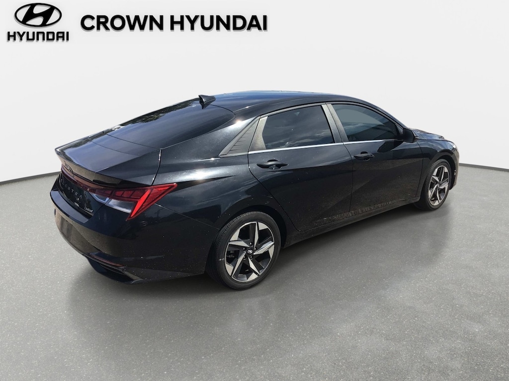 Used 2023 Hyundai Elantra Limited Sedan