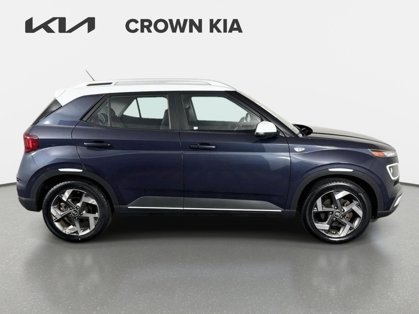 Used 2023 Hyundai Venue Limited SUV