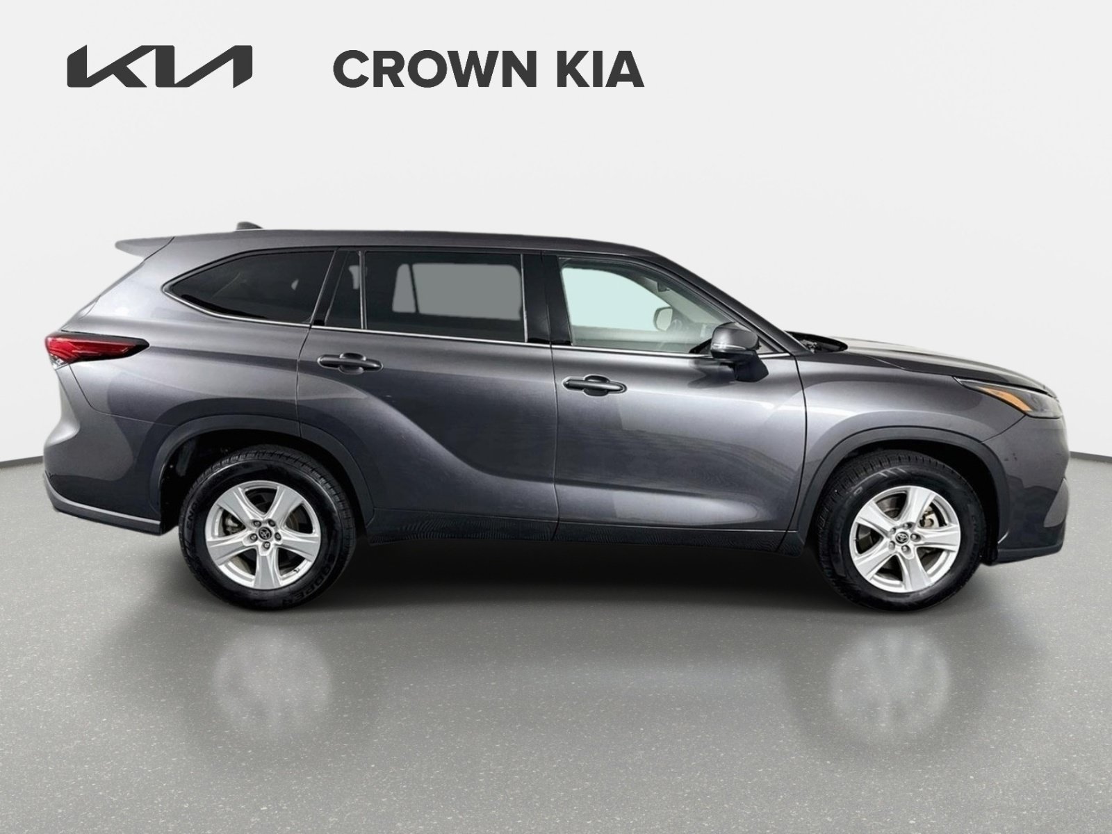 Used 2022 Toyota Highlander L SUV