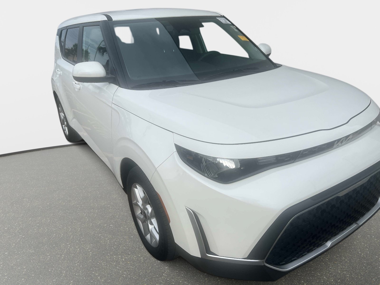 Certified 2025 Kia Soul LX Hatchback