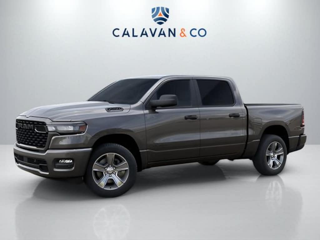 New 2026 Ram 1500 EXPRESS CREW CAB 4X2 5'7 BOX Pickup