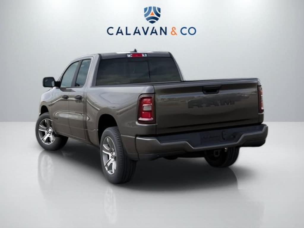 New 2026 Ram 1500 EXPRESS QUAD CAB 4X2 6'4 BOX Pickup