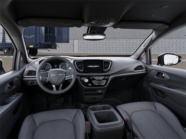 2026 Chrysler Pacifica Select - Photo 18