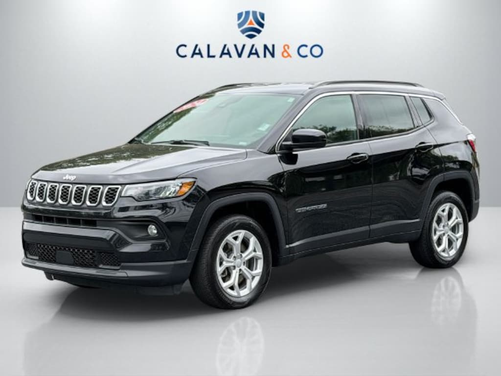 Used 2024 Jeep Compass Latitude SUV