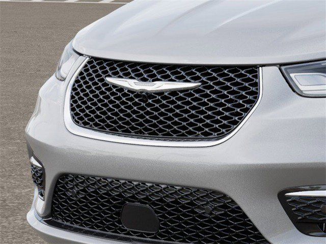 2026 Chrysler Pacifica Select - Photo 14