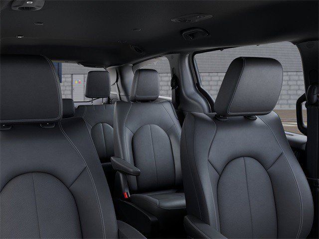 2026 Chrysler Pacifica Select - Photo 30