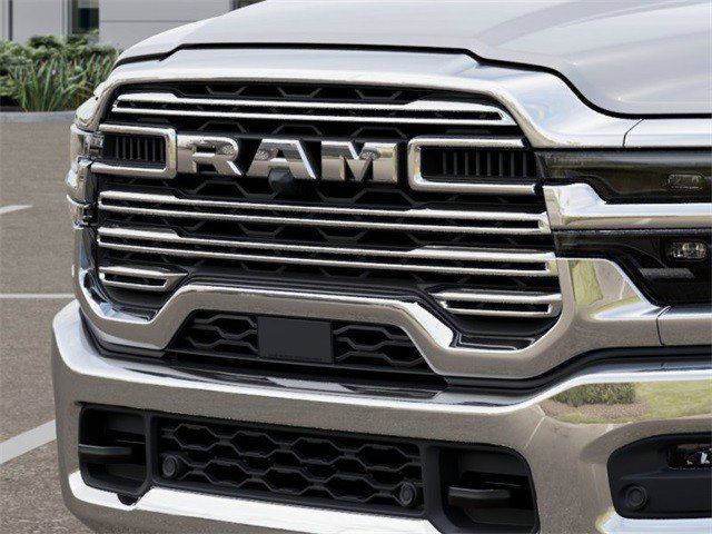 2026 RAM 3500 Laramie - Photo 14