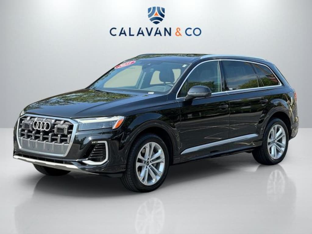 Used 2025 Audi Q7 55 Premium SUV