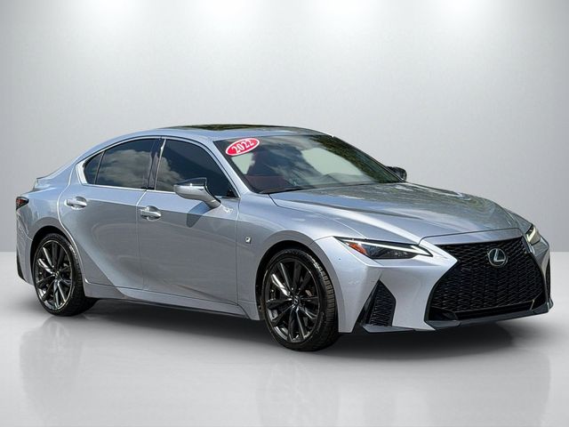 2022 Lexus IS