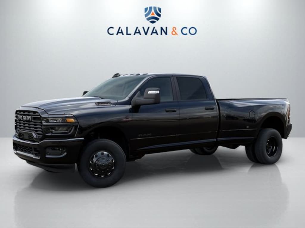 New 2026 Ram 3500 BIG HORN CREW CAB 4X4 8' BOX Pickup