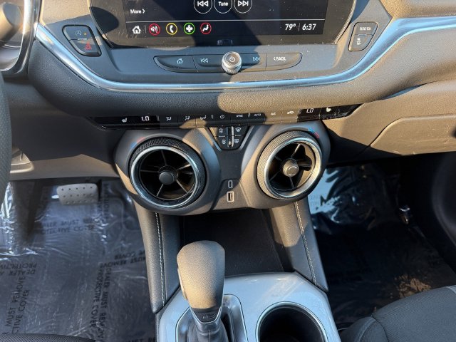 Photo 18
