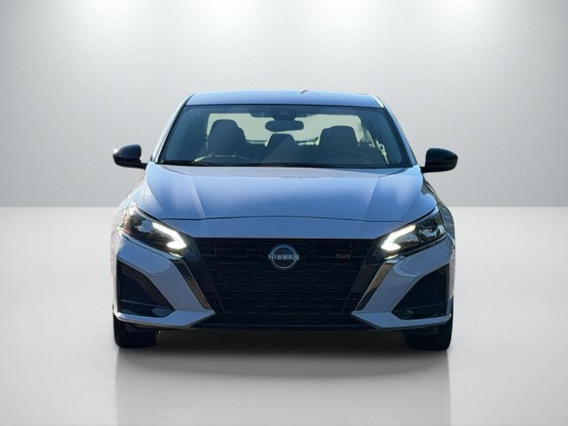 Used 2025 Nissan Altima 2.5 SR Sedan