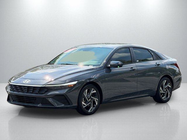 Used 2025 Hyundai Elantra SEL Sport Sedan