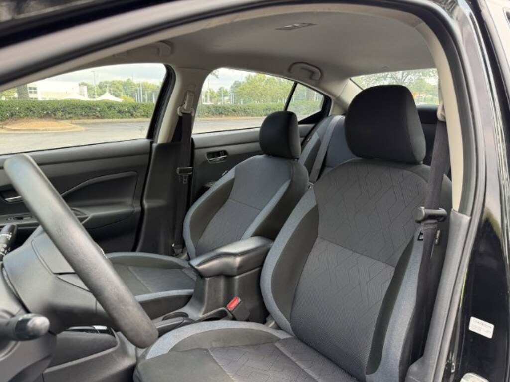 Used 2024 Nissan Versa 1.6 SV Sedan