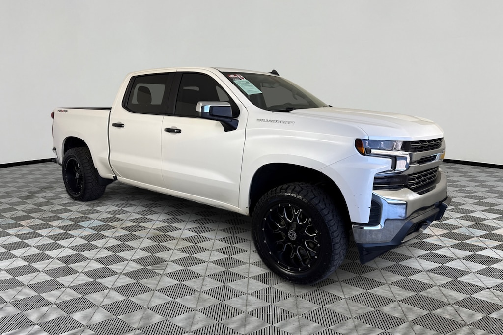Used 2020 Chevrolet Silverado 1500 LT 4WD Crew Cab 147 4WD Crew Cab 147 LT
