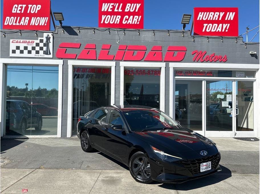 2023 Hyundai Elantra Blue