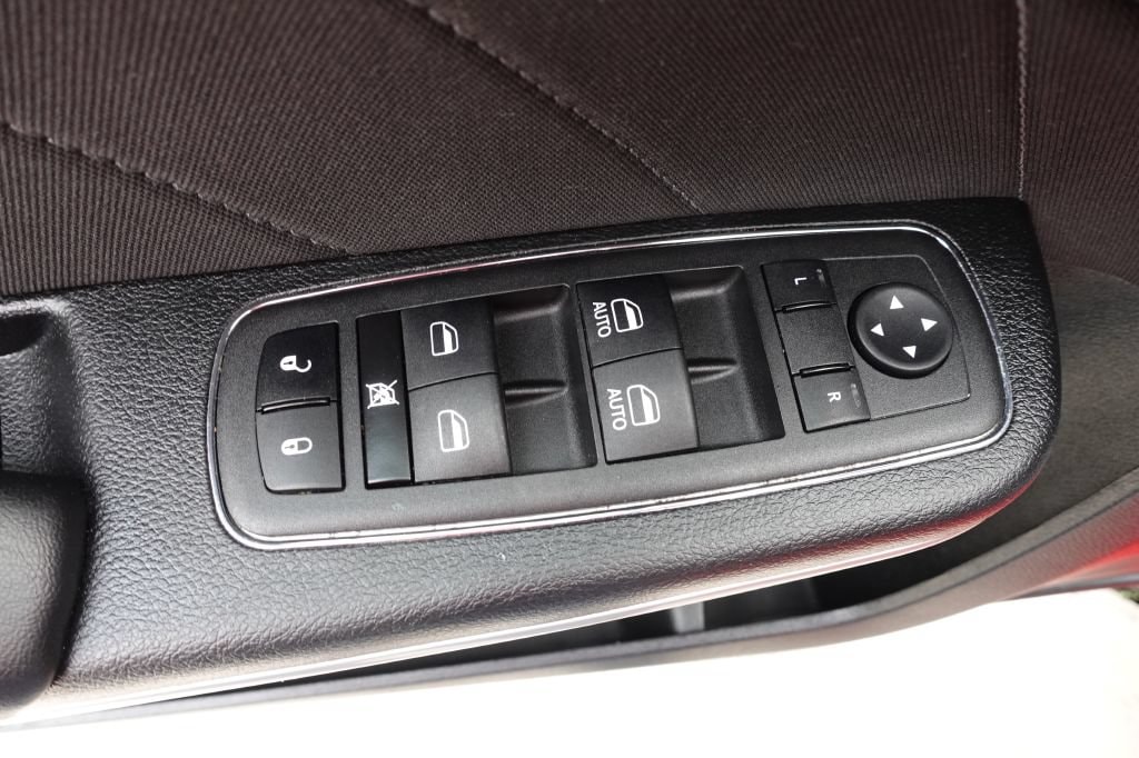 2023 Dodge Charger SXT - Photo 20