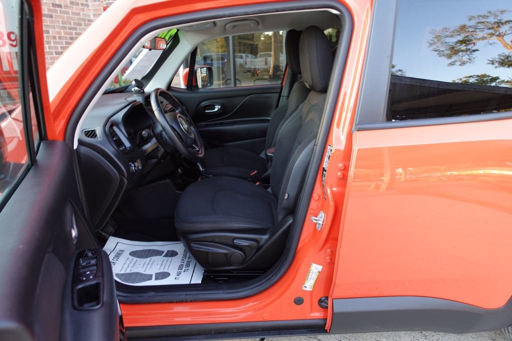 2020 Jeep Renegade Altitude - Photo 29