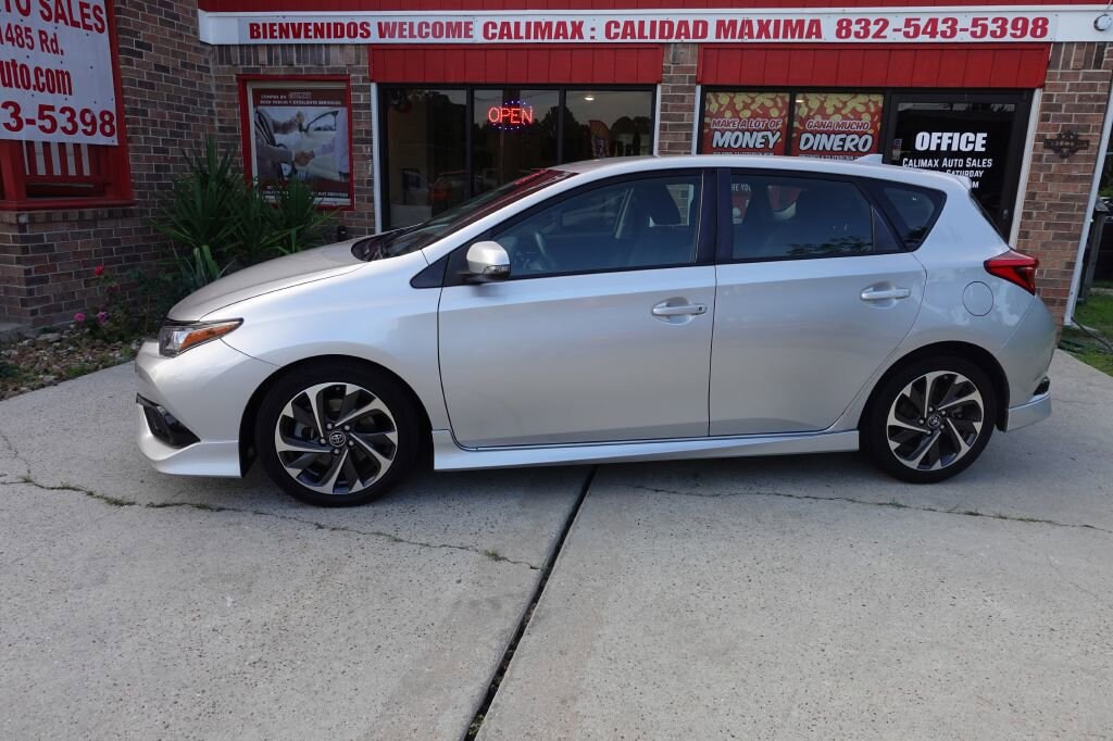Used 2018 Toyota Corolla iM Base Hatchback