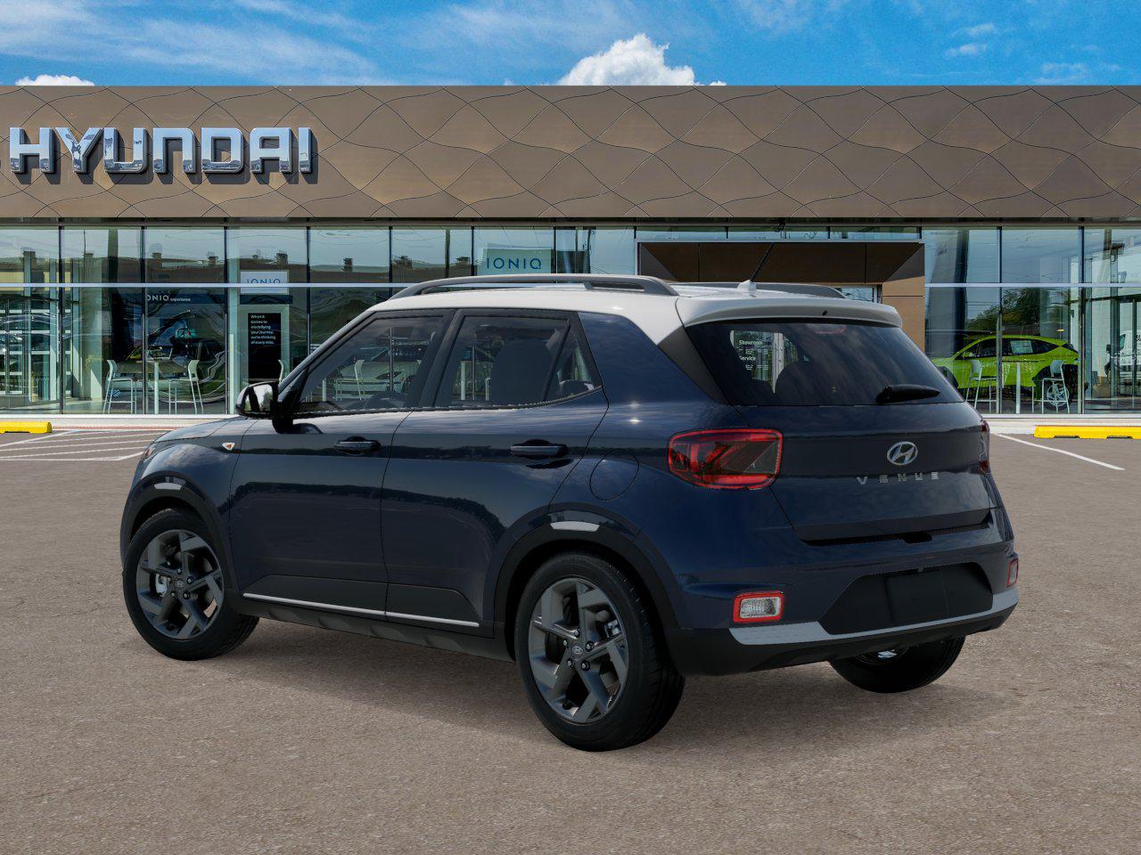 New 2026 Hyundai Venue SEL w/Two-Tone Roof SUV