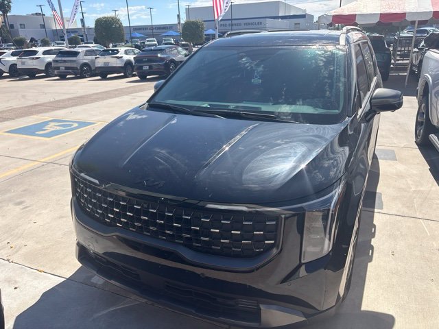 Used 2025 Kia Carnival Hybrid SX Minivan/Van