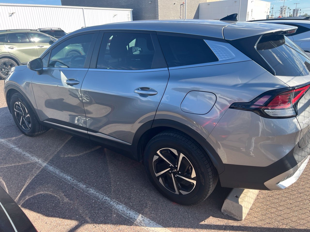 Used 2023 Kia Sportage Hybrid LX SUV