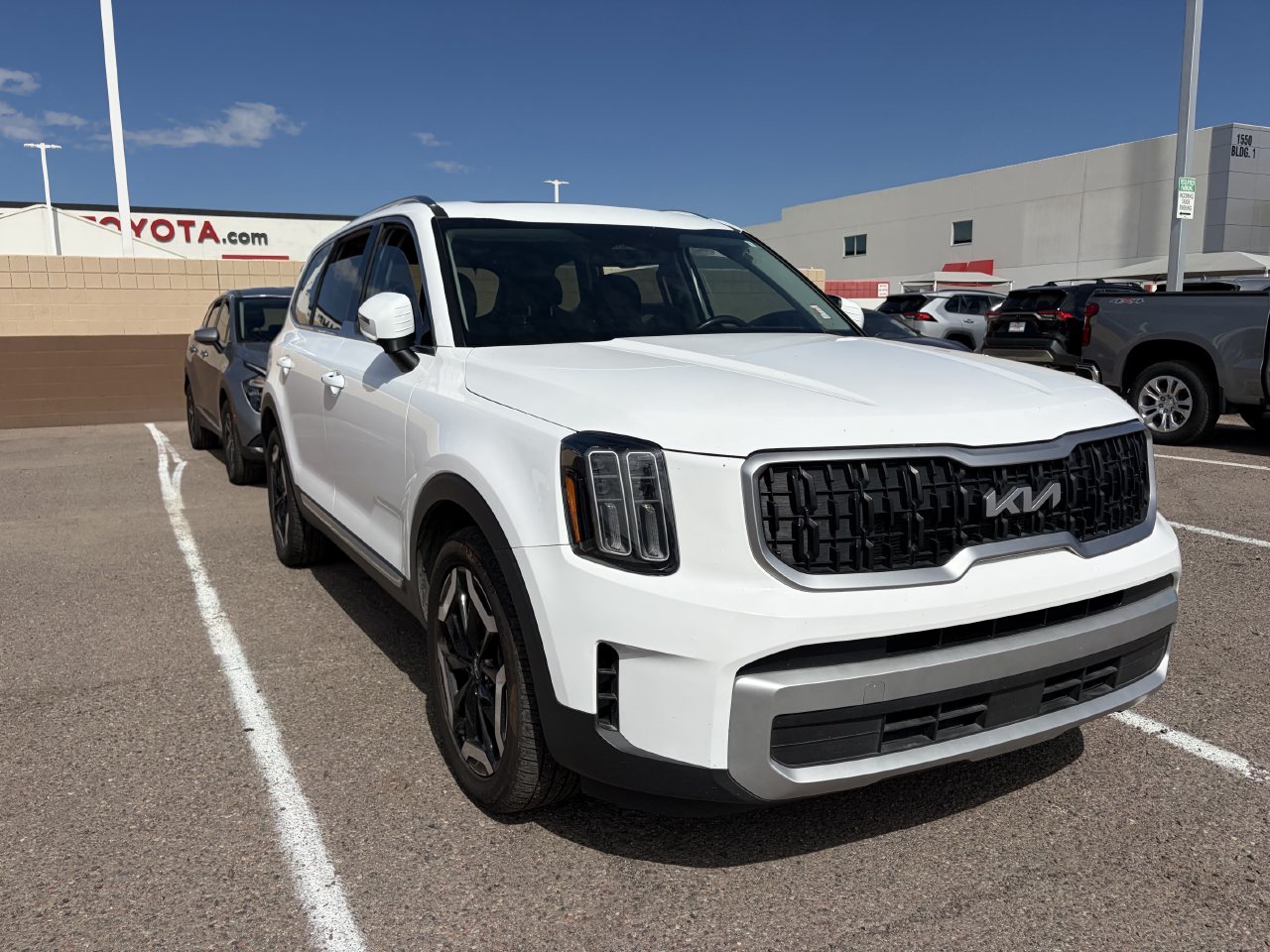 Used 2024 Kia Telluride EX SUV
