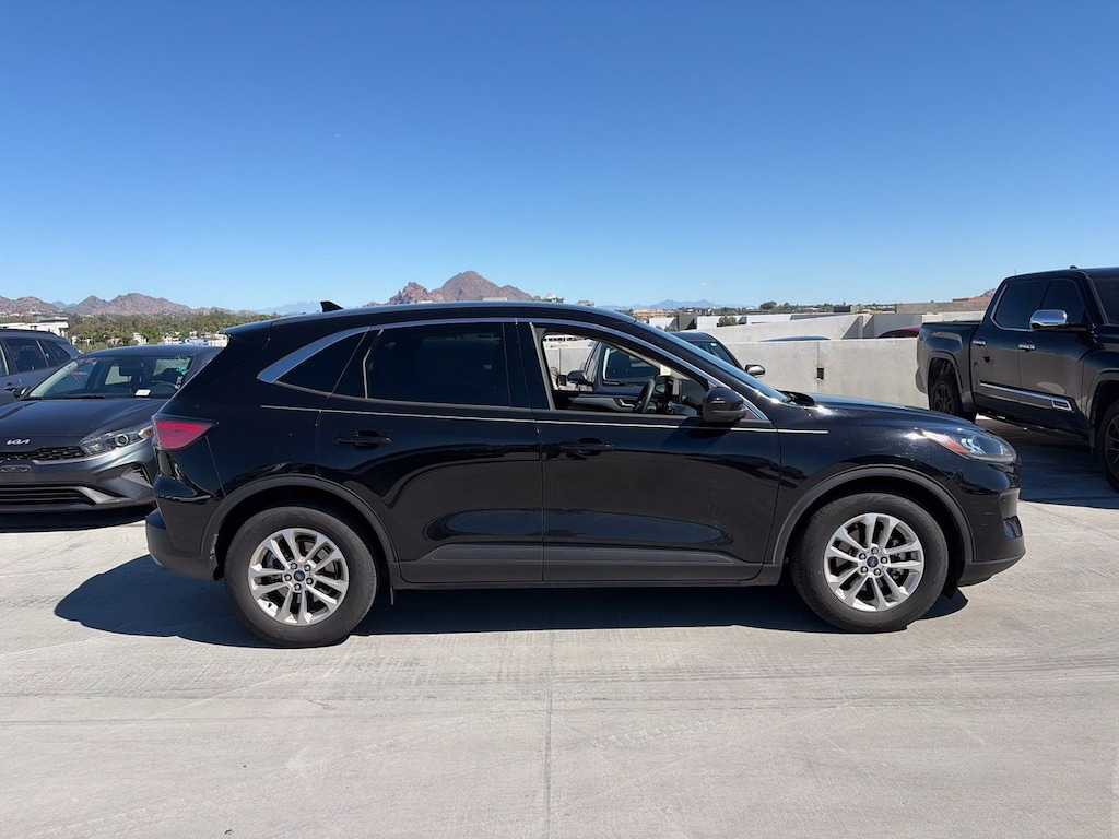 Used 2020 Ford Escape SE SUV