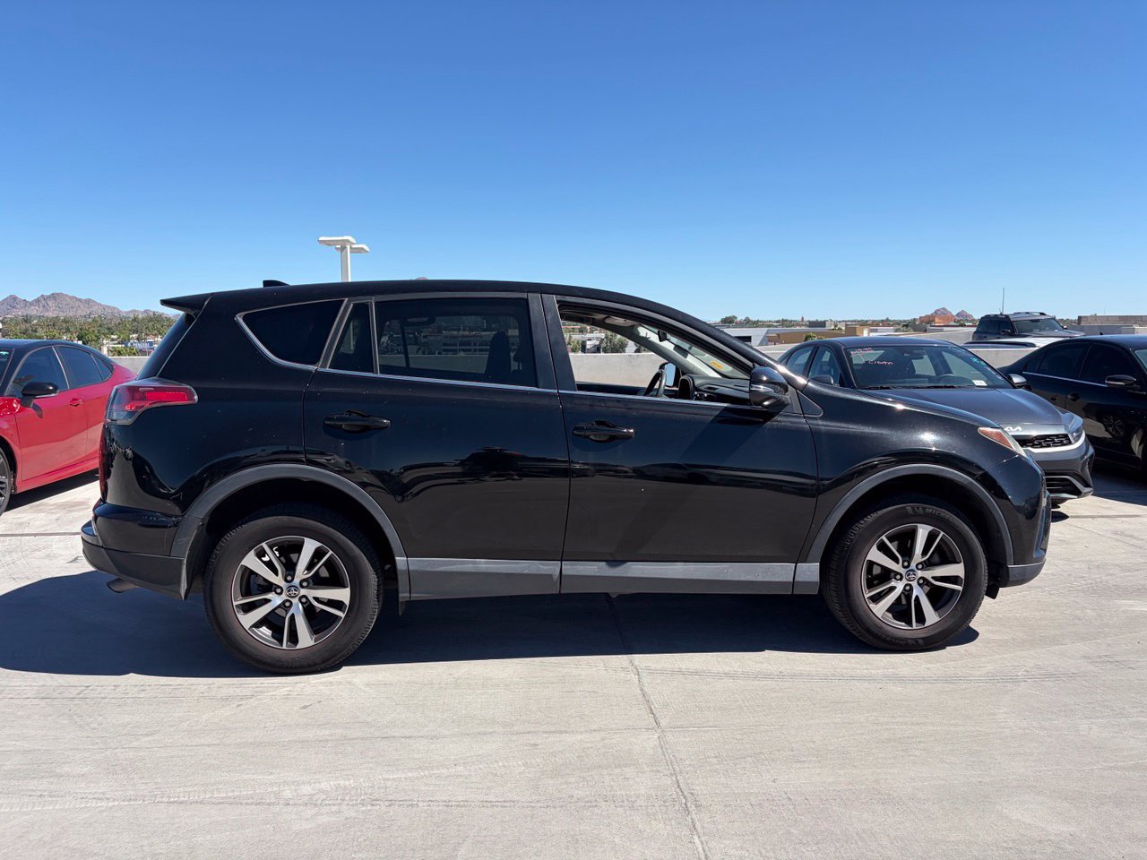 Used 2018 Toyota RAV4 XLE SUV