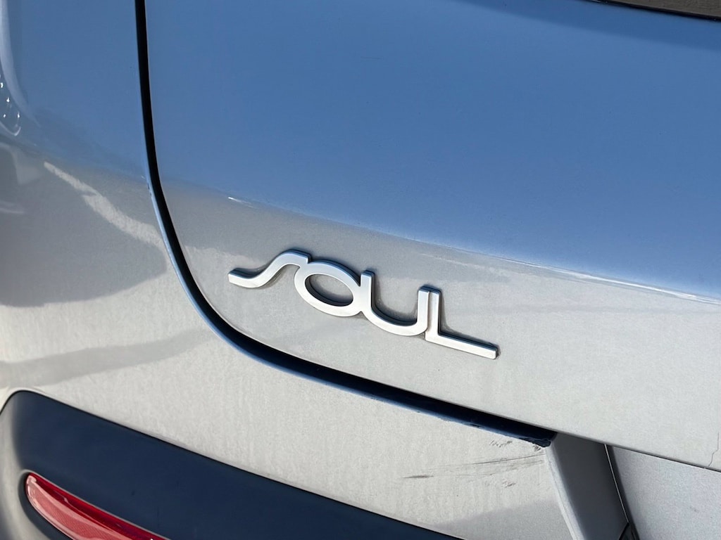 Used 2022 Kia Soul LX Hatchback