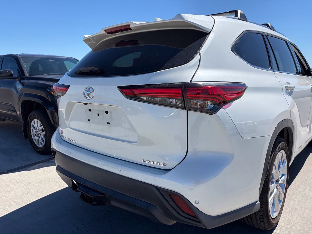 Used 2020 Toyota Highlander Limited SUV