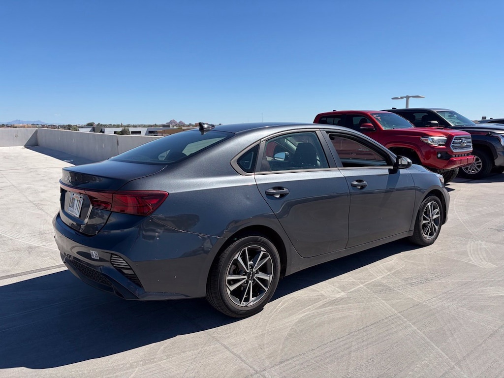 Used 2022 Kia Forte LXS Sedan