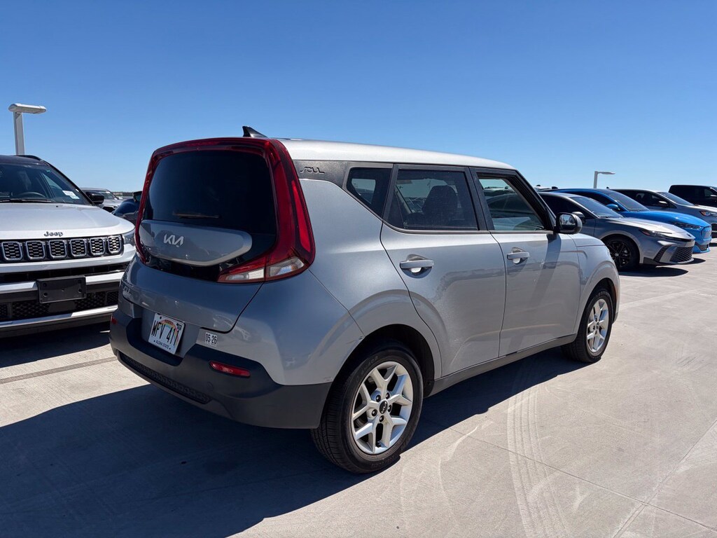 Used 2022 Kia Soul LX Hatchback