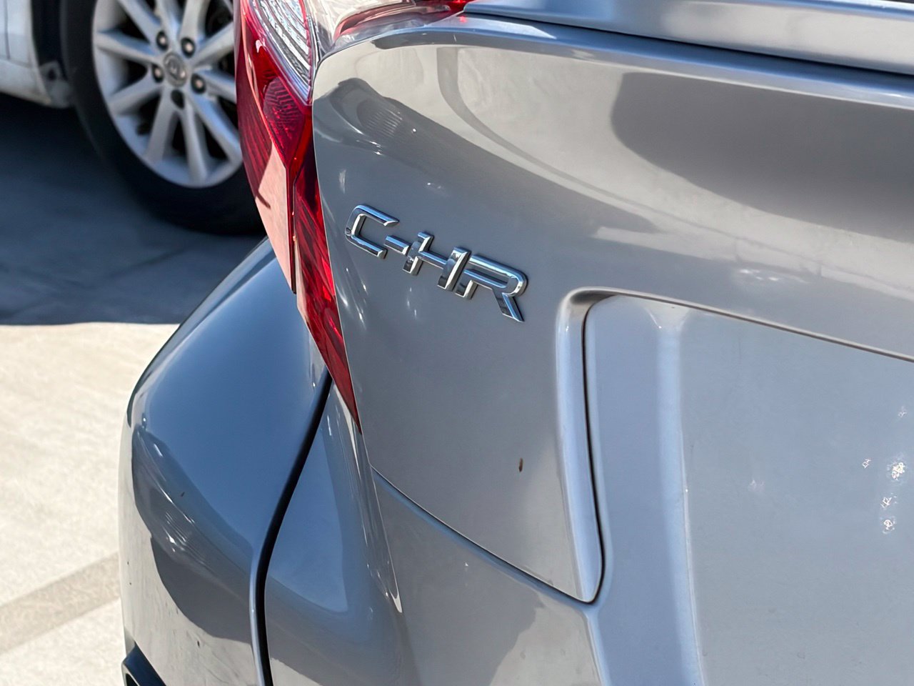Used 2018 Toyota C-HR XLE SUV
