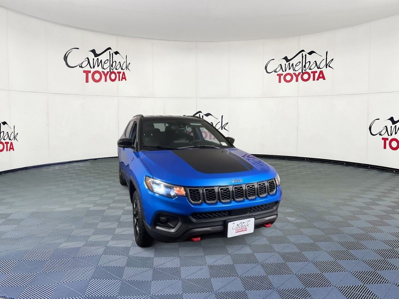 Used 2025 Jeep Compass Trailhawk SUV