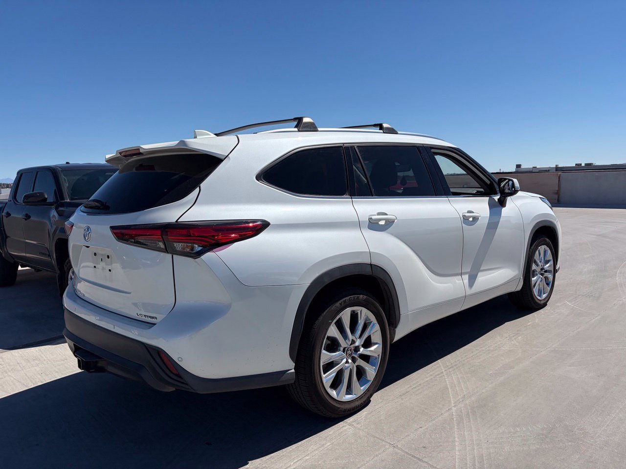 Used 2020 Toyota Highlander Limited SUV