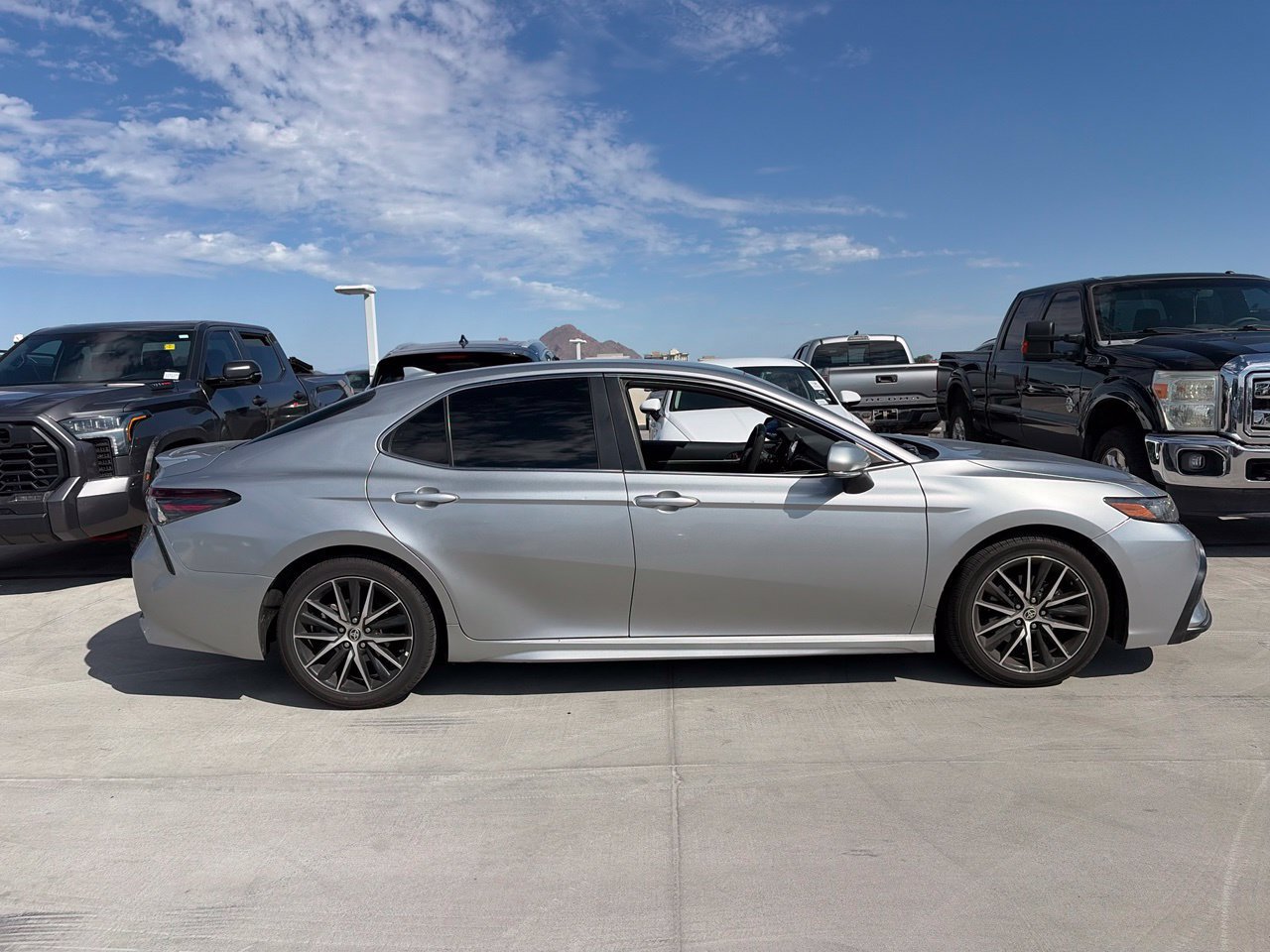 Used 2023 Toyota Camry SE Sedan