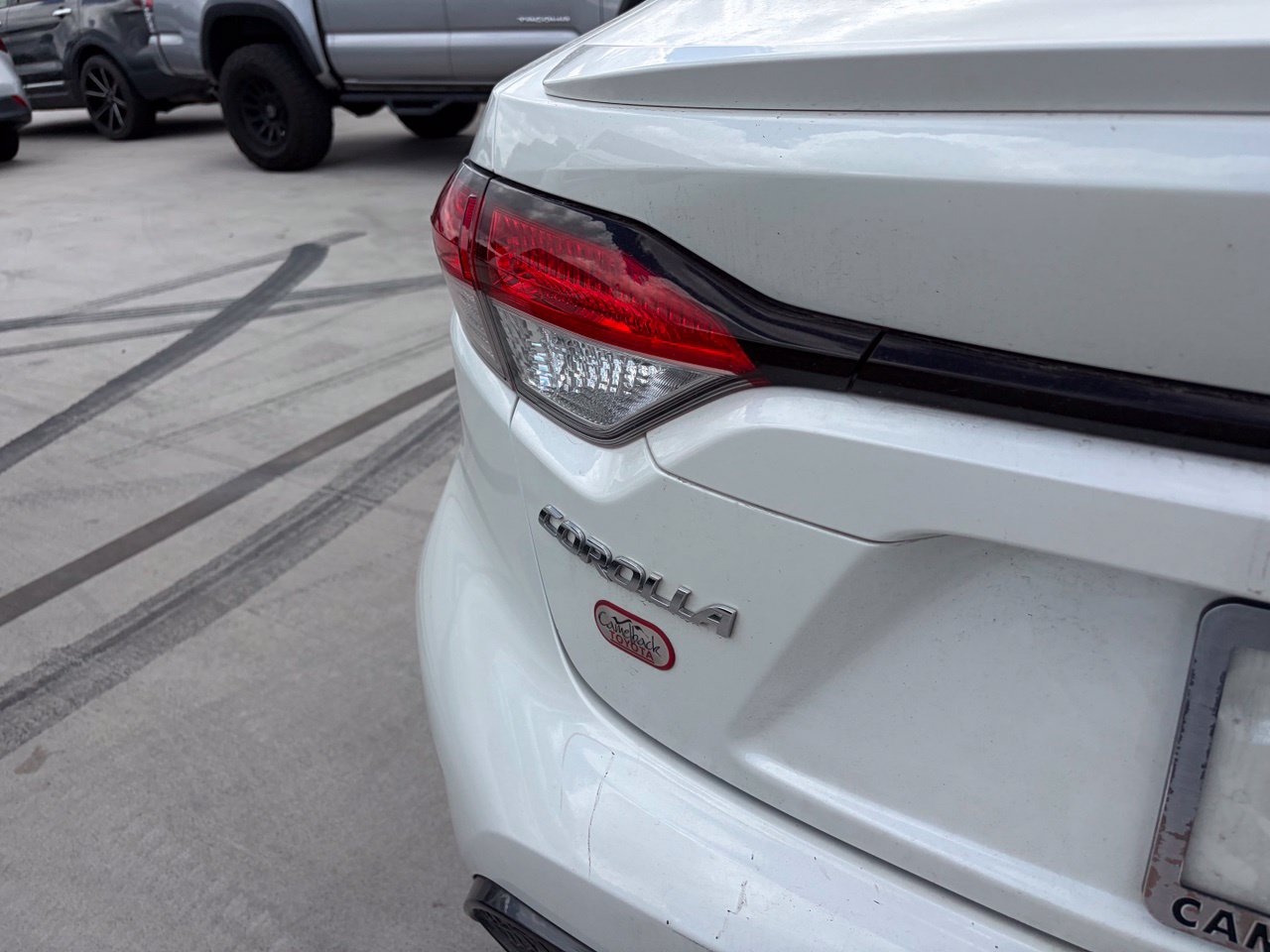 Used 2020 Toyota Corolla SE Sedan