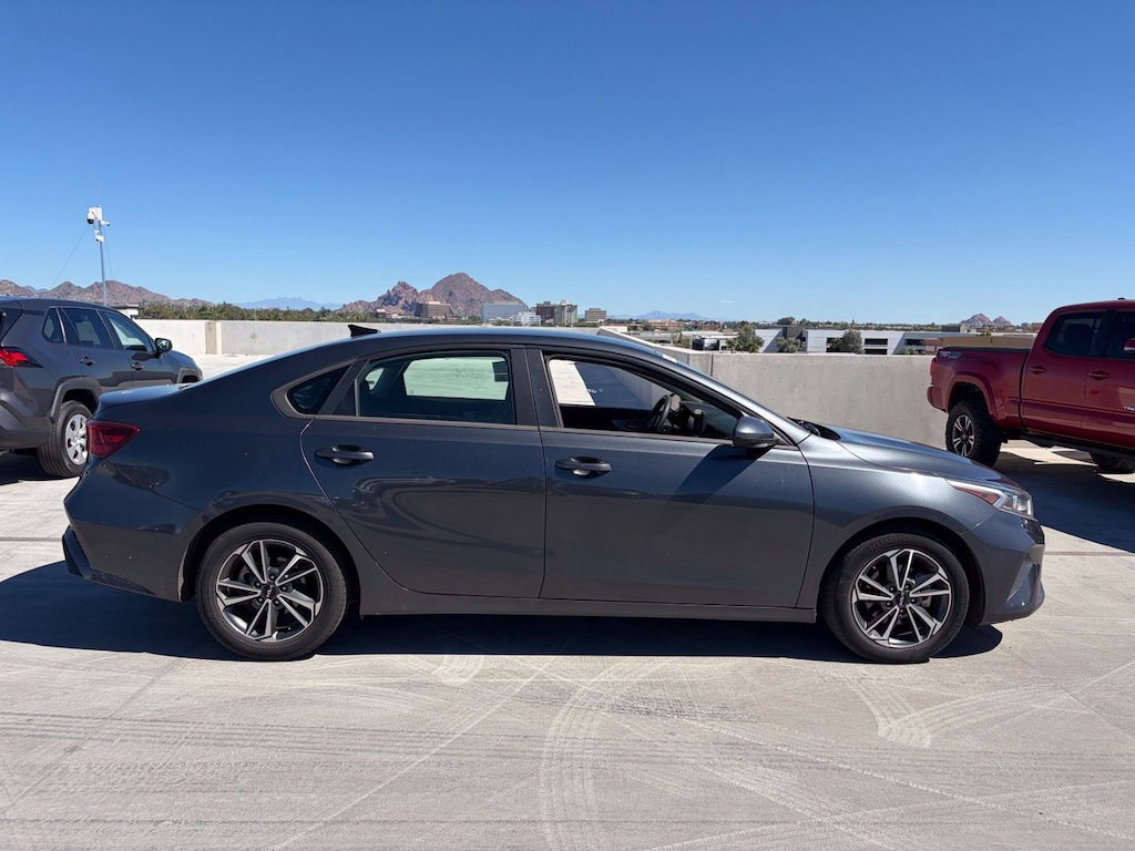Used 2022 Kia Forte LXS Sedan