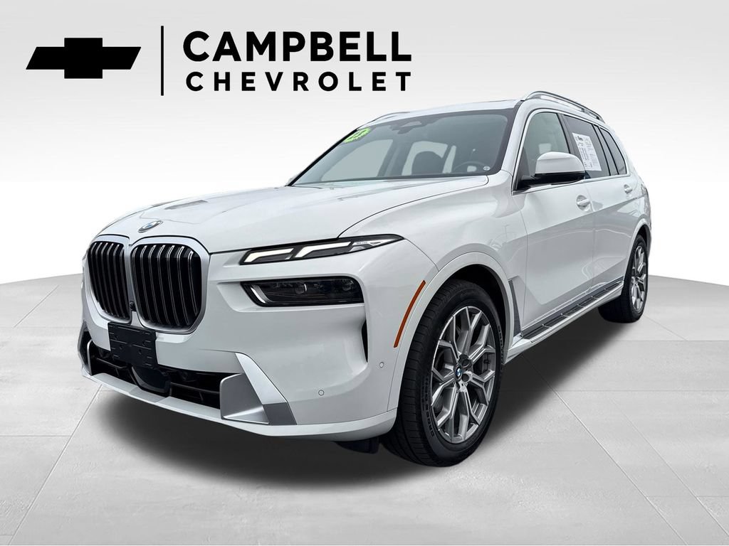2023 BMW X7 40i