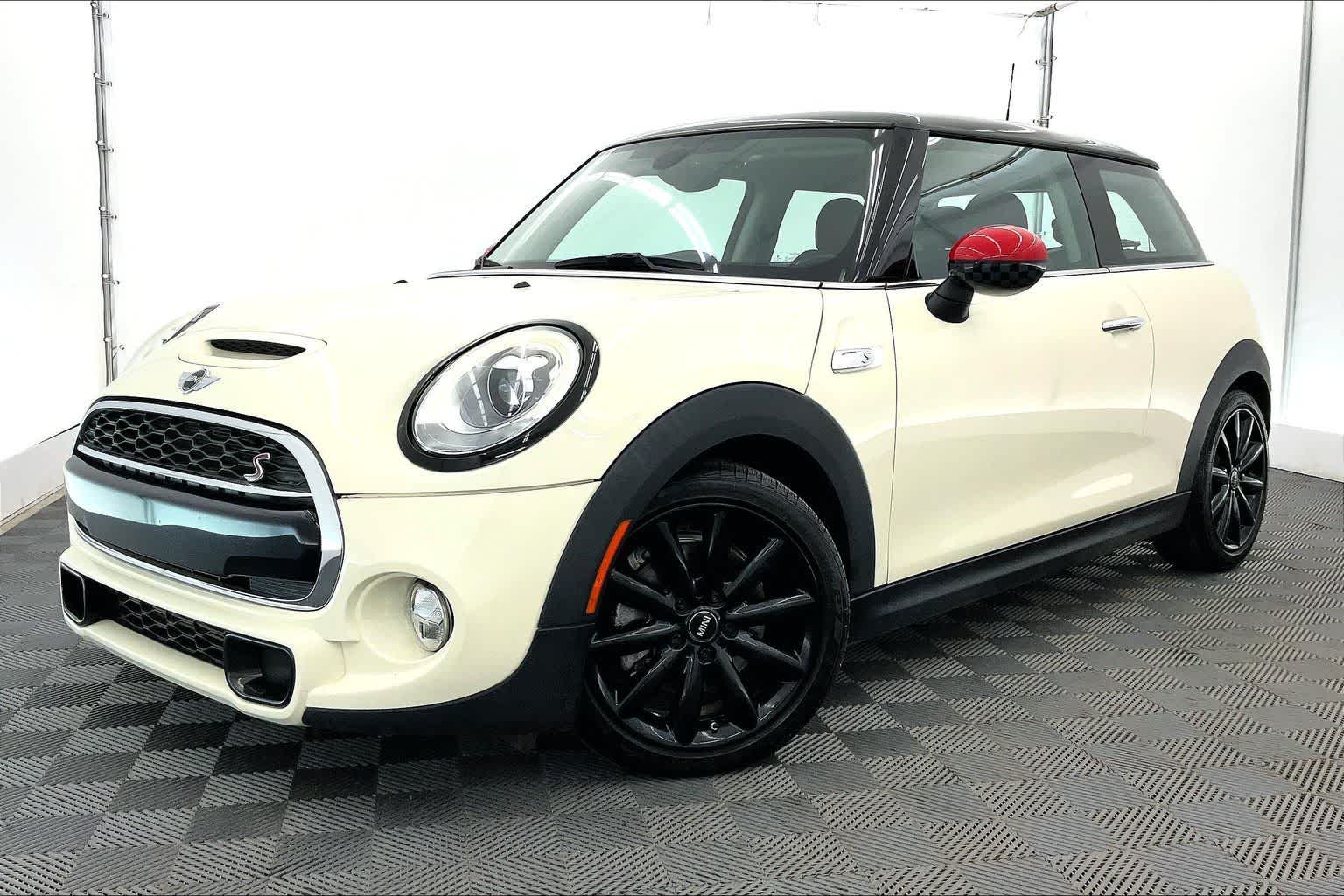 2017 MINI Cooper