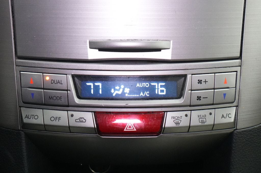 2012 Subaru Outback Limited - Photo 31