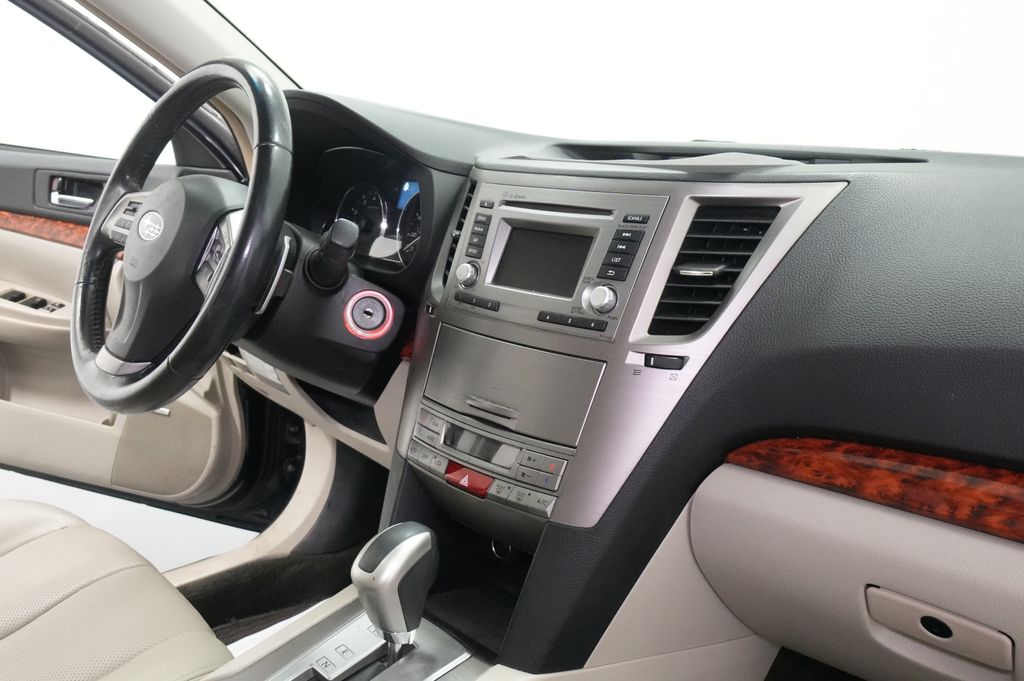 2012 Subaru Outback Limited - Photo 26