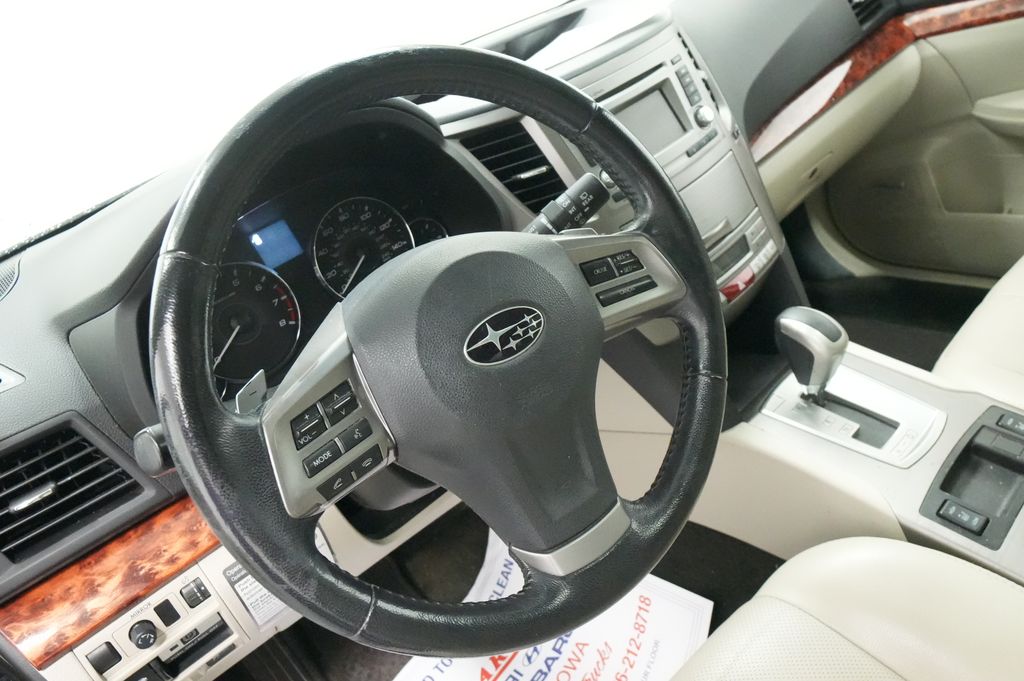 2012 Subaru Outback Limited - Photo 12