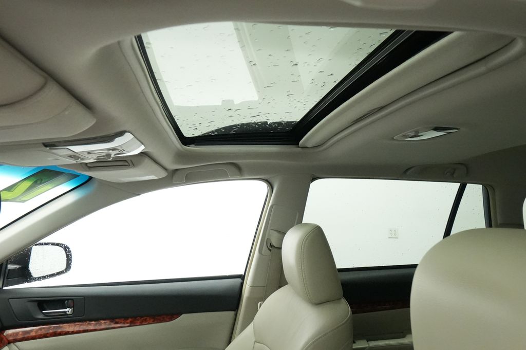 2012 Subaru Outback Limited - Photo 17