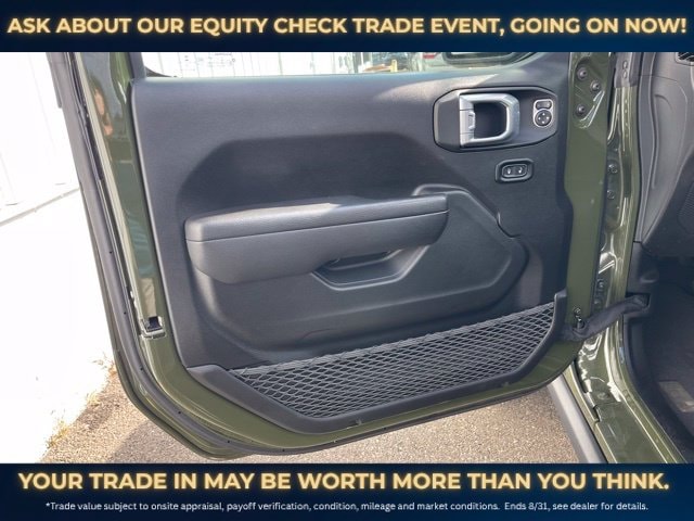 2023 Jeep Wrangler 4-Door Willys - Photo 9