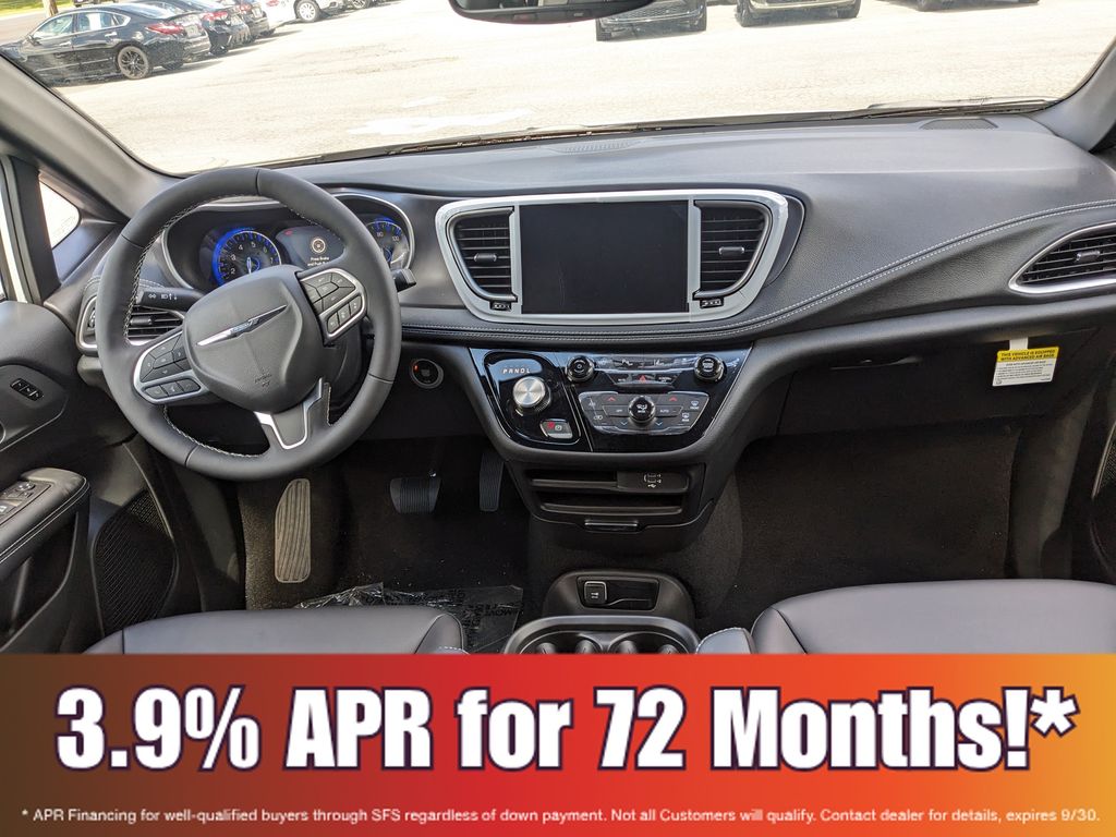 2026 Chrysler Pacifica Select - Photo 24