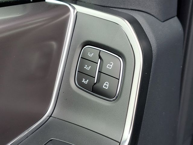 2026 Ford F-350 Super Duty Platinum - Photo 12