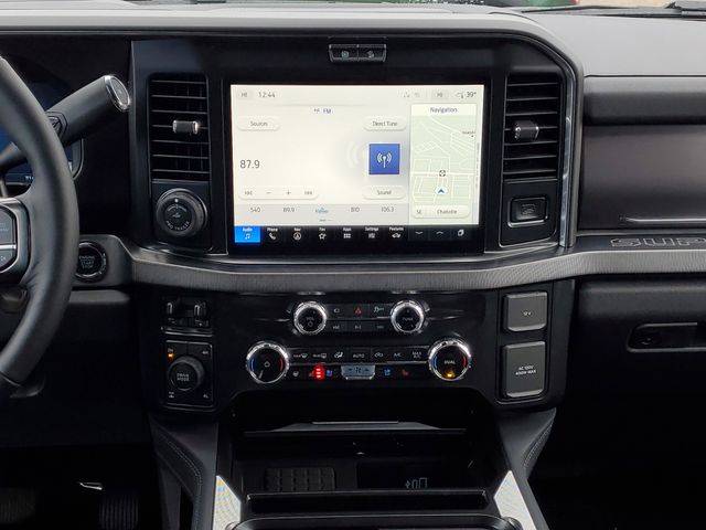 2026 Ford F-350 Super Duty Platinum - Photo 37
